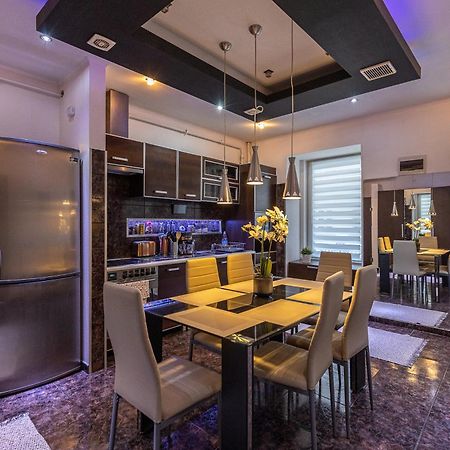 City Vibes Apartment - 3 Bdrms Budapest Eksteriør billede