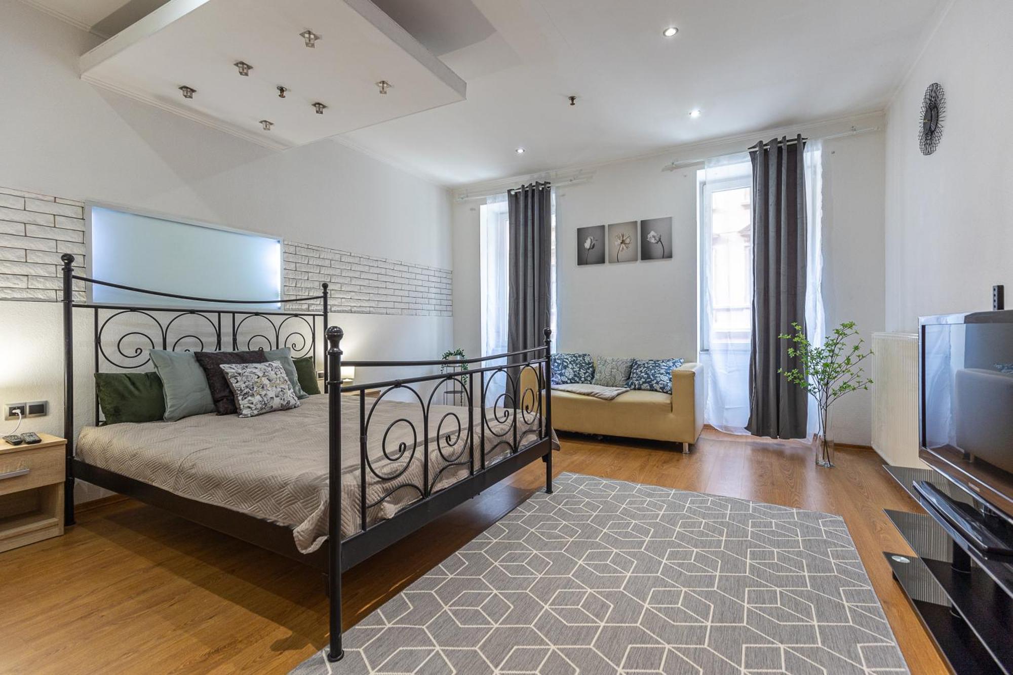 City Vibes Apartment - 3 Bdrms Budapest Eksteriør billede